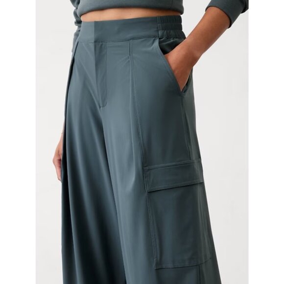 New Athleta 2 Pinnacle High Rise Cargo Trouser Eden Blue Size 2 - Picture 2 of 8